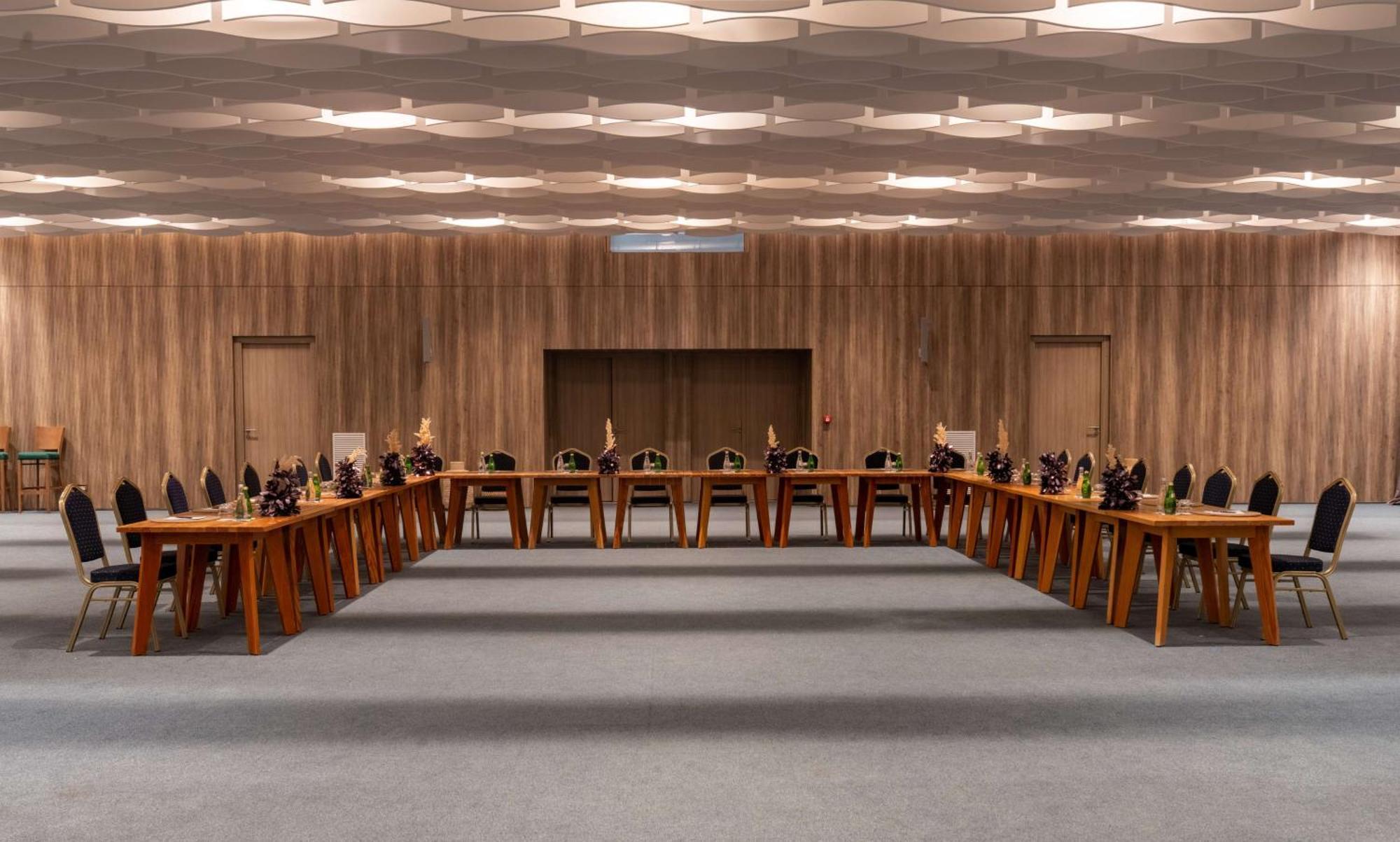 Radisson Blu Resort Al Hoceima Ngoại thất bức ảnh The conference room of the Federal Council